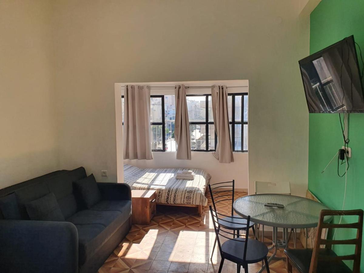 Hostel BU93 Tel Aviv Buitenkant foto